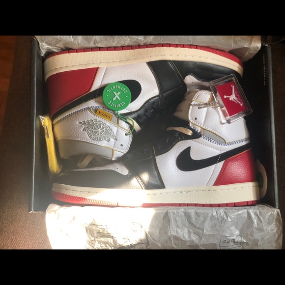 Air Jordan UN/LA - Picture 2 of 7